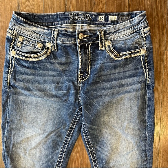 Miss me, midrise easy crop jean SZ 30/10 - Picture 5 of 7